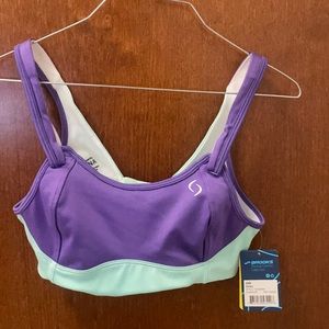 Brooks women’s sports bra